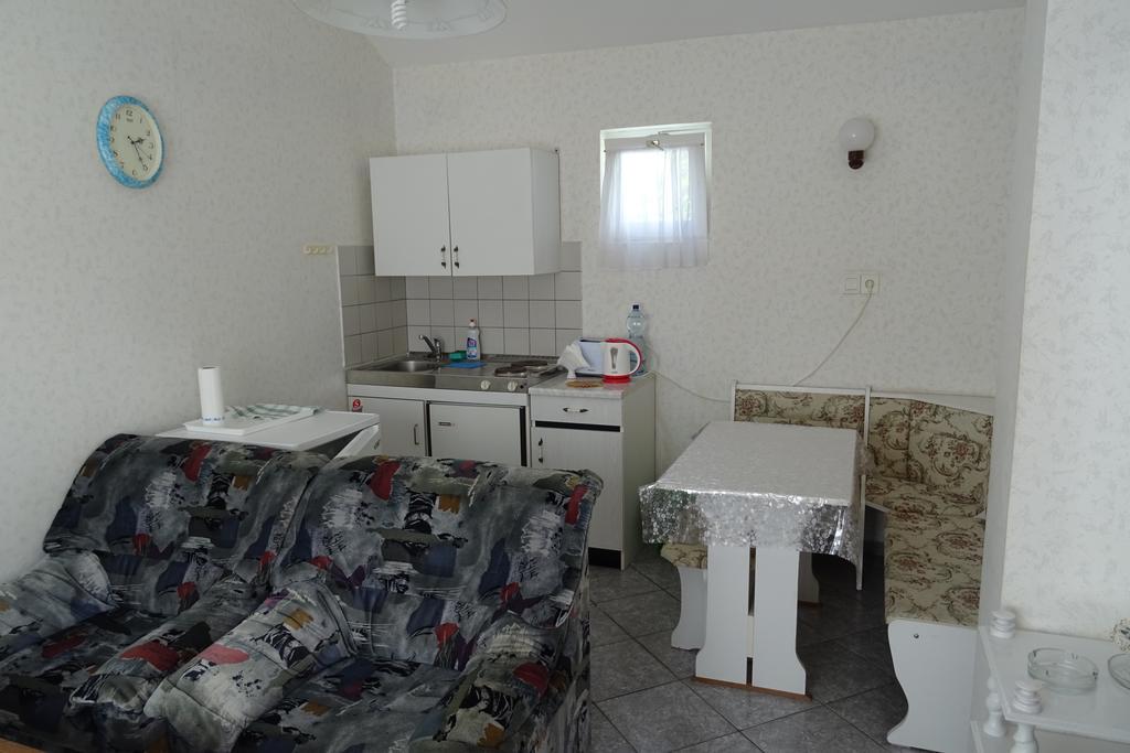 Altan Apartments Heviz Luaran gambar