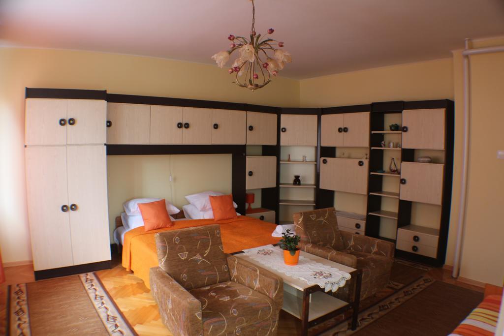 Altan Apartments Heviz Luaran gambar